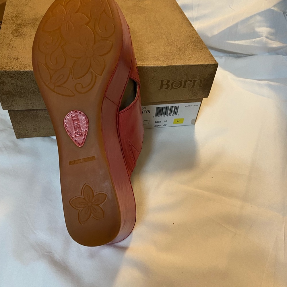 New in box, Born wedge sandals RED 10M - &50.00